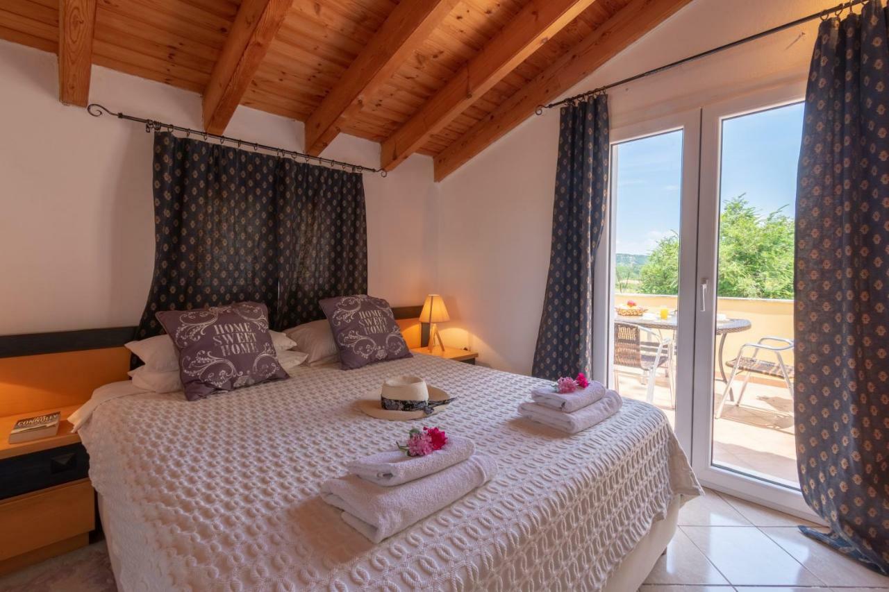 Apartment Litsa